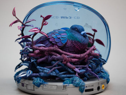 Stéphanie Kilgast - "Lofi Pigeon" - mixed media sculpture on broken CD player