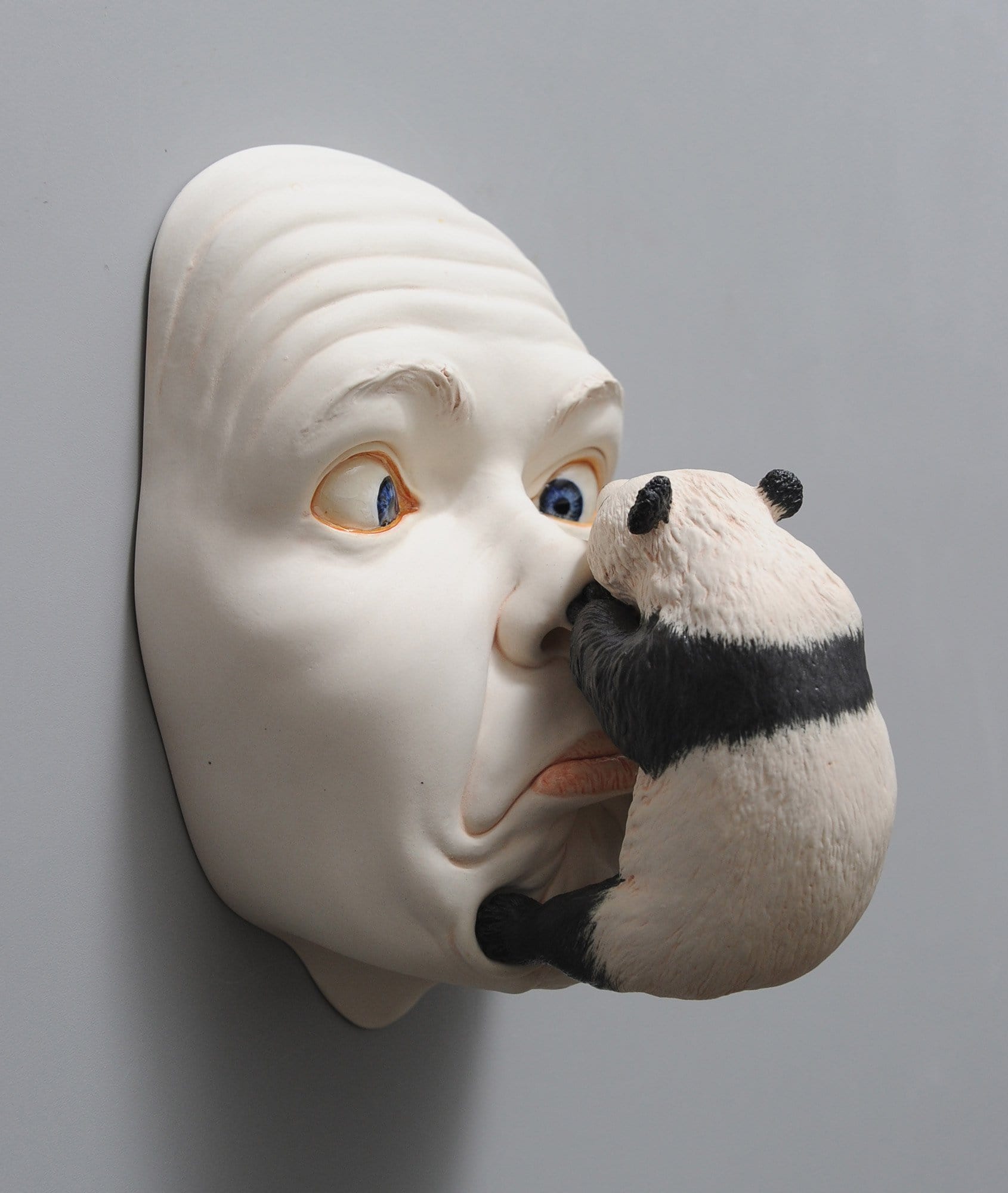 Johnson Tsang Lucid Dream Wake up Call Porcelain Beinart Gallery johnson-tsang-lucid-dream-wake-up-call-porcelain-beinart-gallery